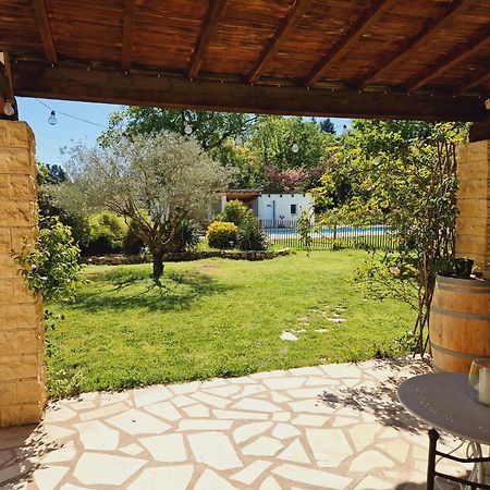 Mas Du Rollier Chambres D'Hotes Eygalieres  Exterior photo