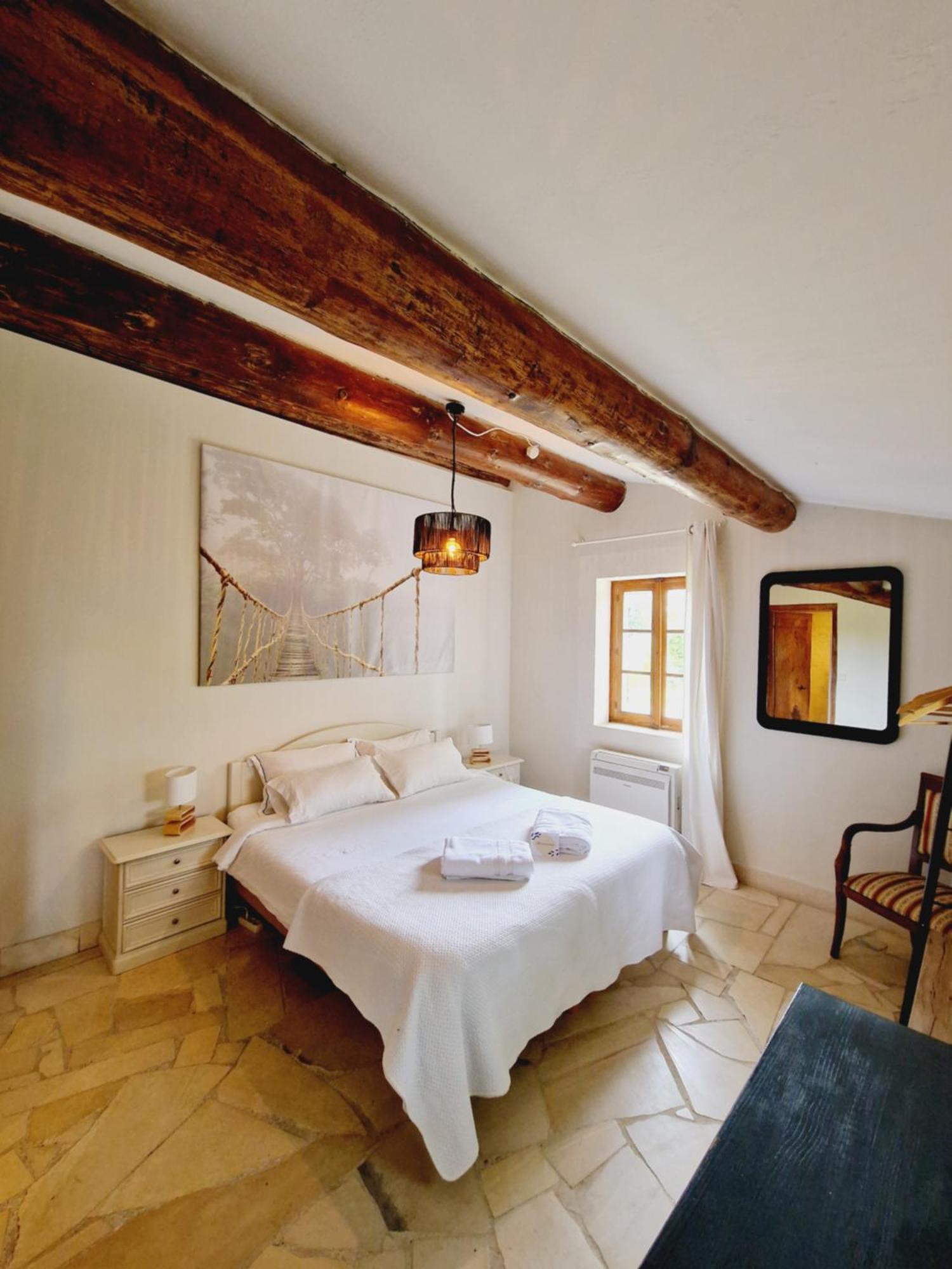 Mas Du Rollier Chambres D'Hotes Eygalieres  Exterior photo