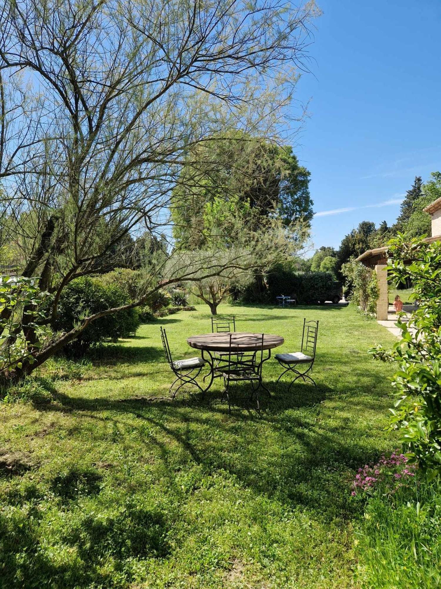 Mas Du Rollier Chambres D'Hotes Eygalieres  Exterior photo